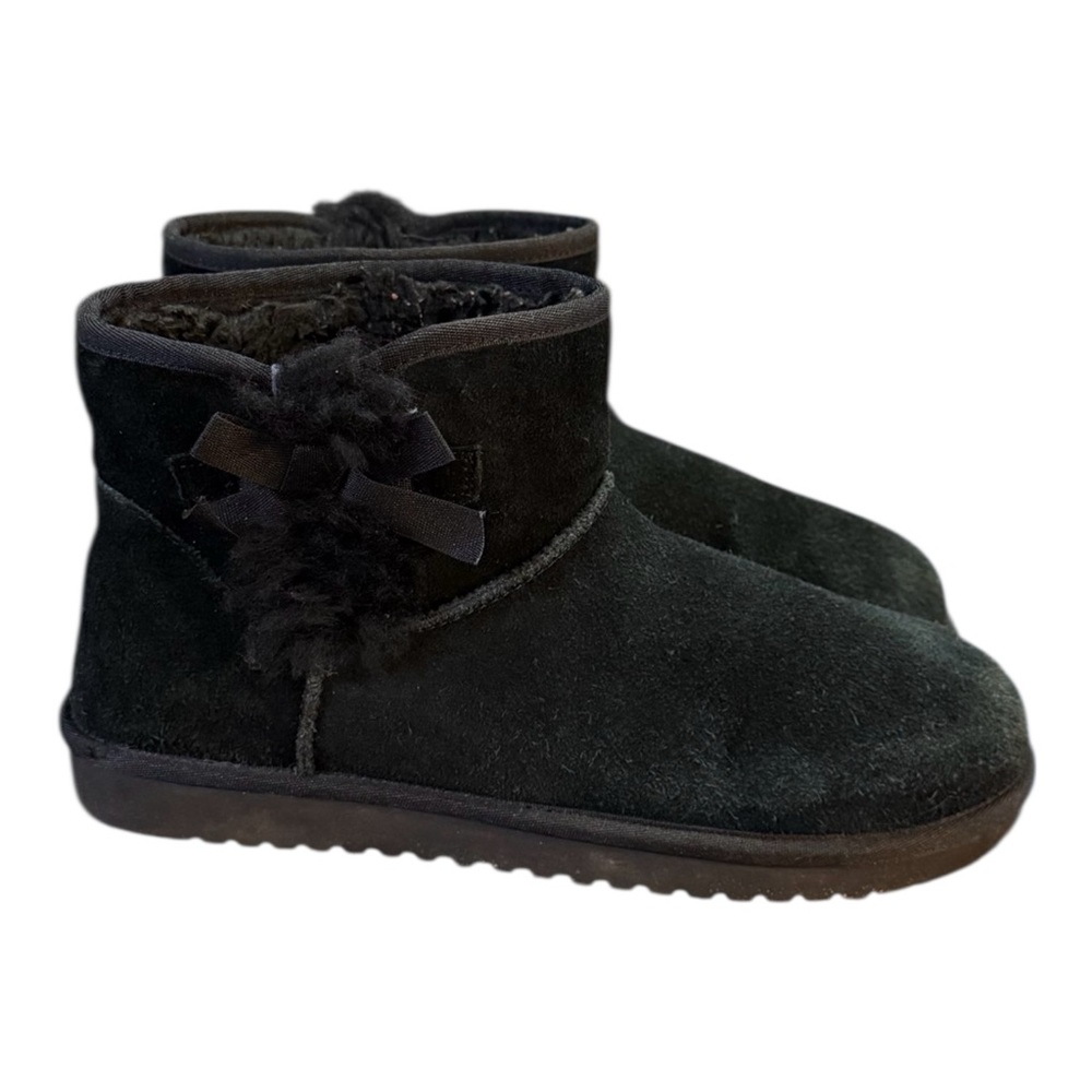 Koolaburra by UGG Victoria Mini Black Suede Ankle Boot with Bows Women’s Size 11